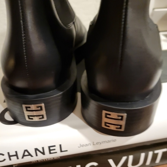 Givenchy Squared Chelsea Ankle Boots NEW 39 Narrow - Picture 5 of 14